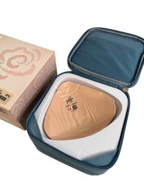 ABC Classic Triangle Air Breast Form Size 6 Blush Travel Case